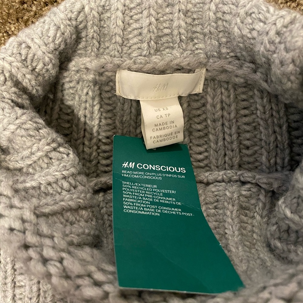 Turtle neck sweater - Picture 4 of 4